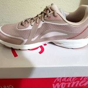 RYKA MEMORY FOAM SNEAKERS NEW